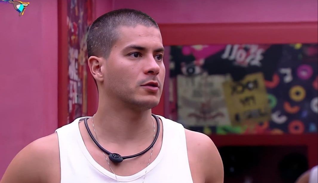 No 15° paredão da edição, Arthur Aguiar acha que as torcidas estão contra ele