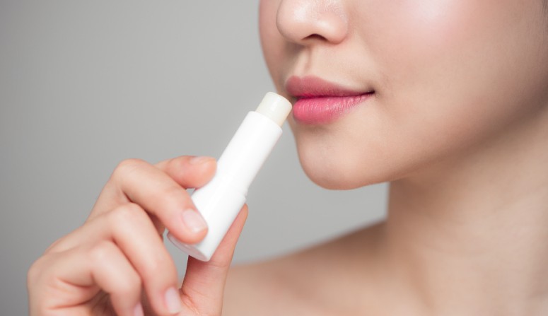 Os importantes cuidados dos lábios no outono