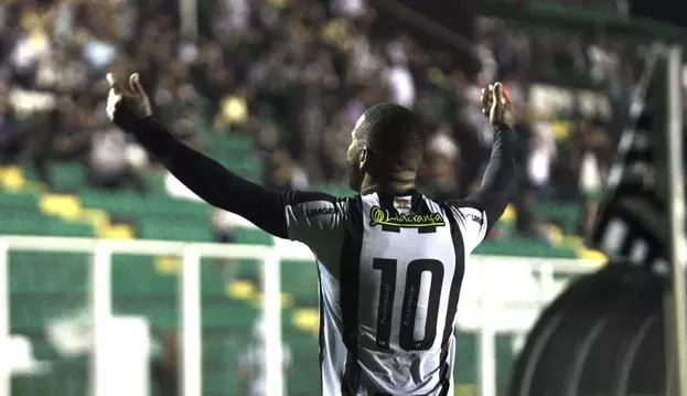 Figueirense vence o Altos por 4 a 1 e conquista primeira vitória na série C