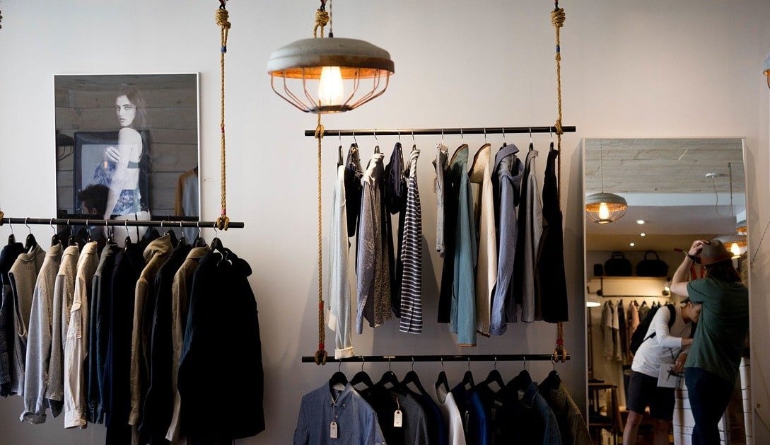 Tendências de looks sociais femininos