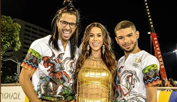 Larissa, Viny e Luciano desfilam na Sapucaí após BBB22