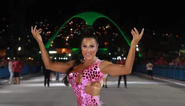 Gracyanne Barbosa fala sobre carnaval e gravidez: ‘Espero que venha logo!’