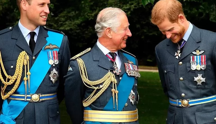 Novo livro expõe tensão do relacionamento dos príncipes Harry e Willian com o pai