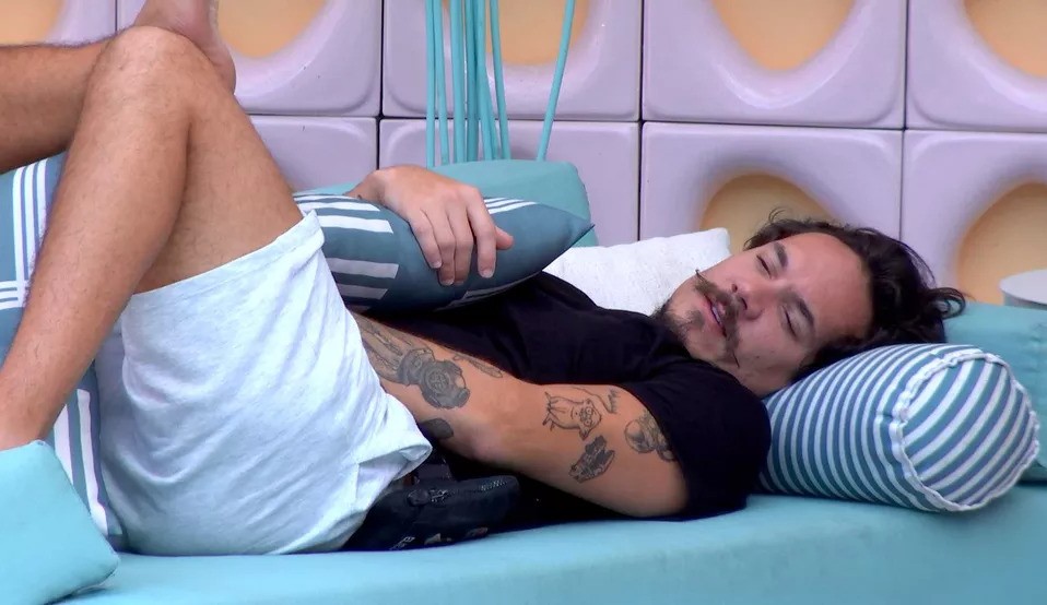 BBB22: Eliezer confessa para Douglas medo de ver o que falaram dele quando sair