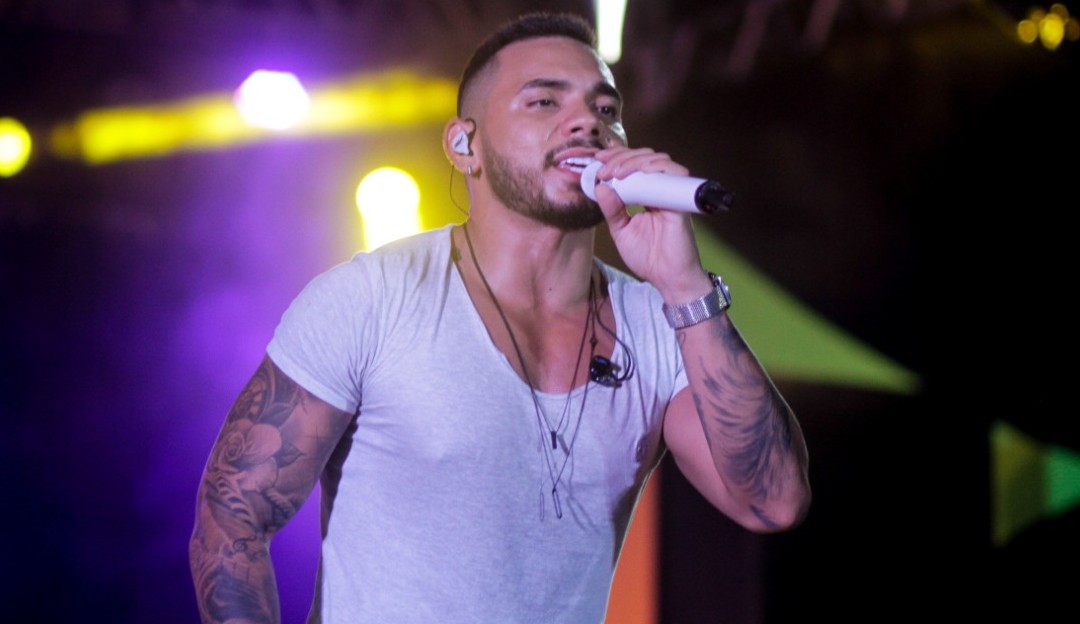 Amazonense Mikael deve tocar em shows do Sorriso Maroto e Dilsinho