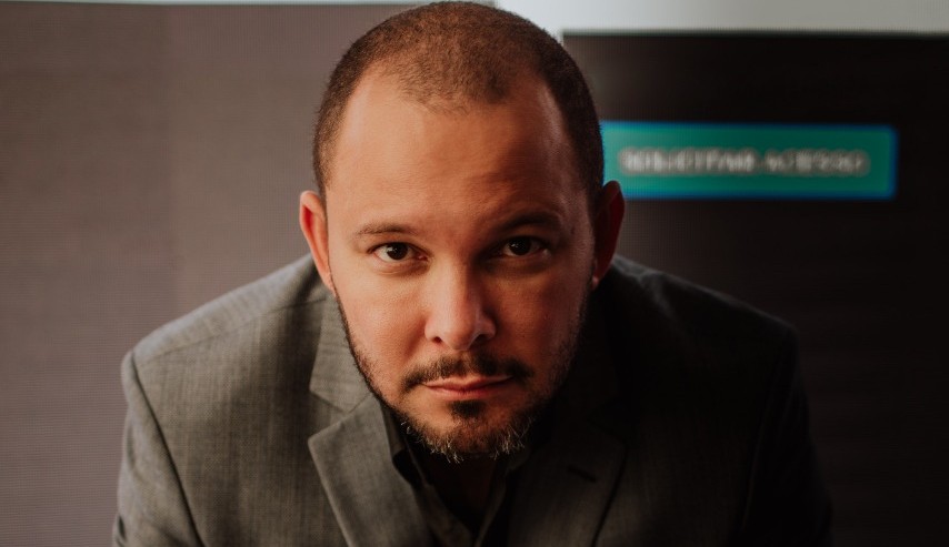 Compras e vendas por WhatsApp? Empreendedor Douglas Andrade conta como expandir o seu negócio