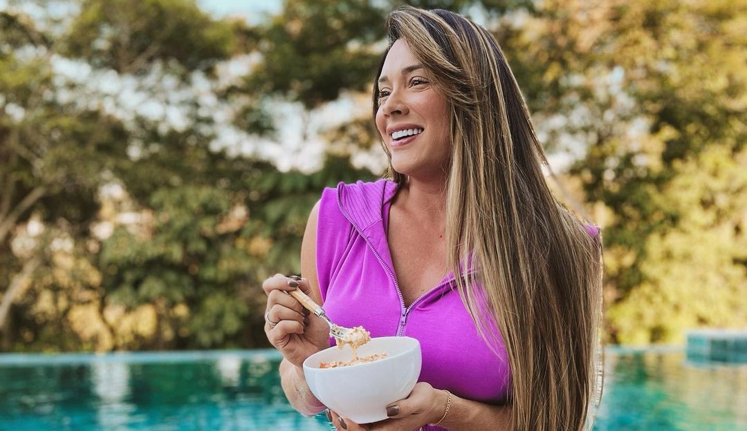 Juju Salimeni comemora o novo visual: “Simplesmente eu não tinha cabelo”