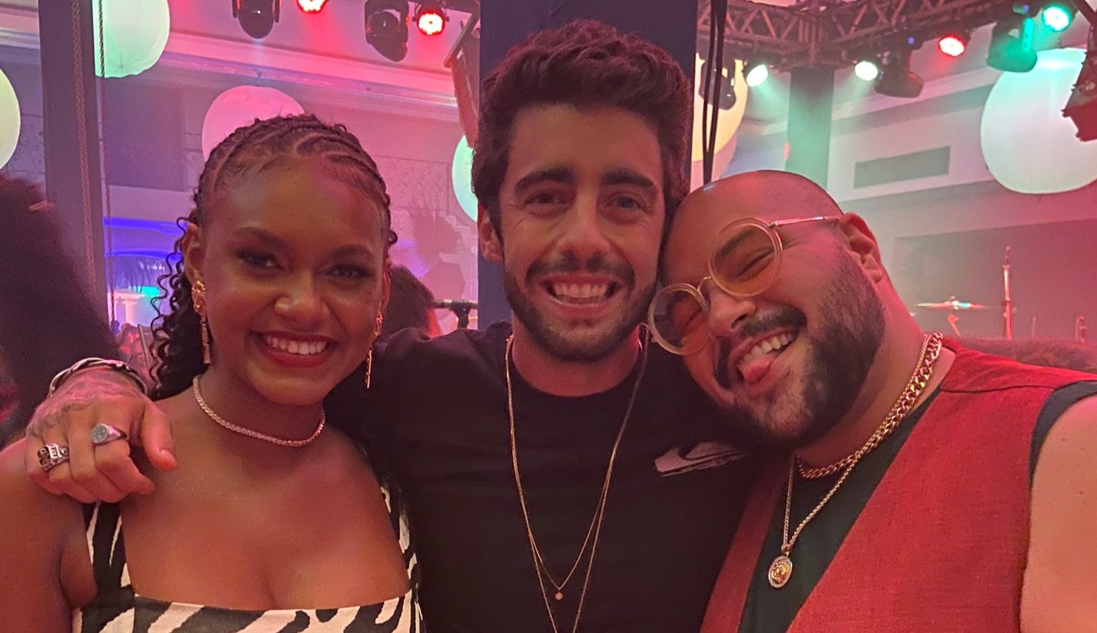 BBB22: Jessi reencontra brothers fora da casa