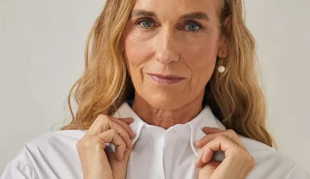 Nova coleção da Amaro traz tecidos nobres e cores sóbrias