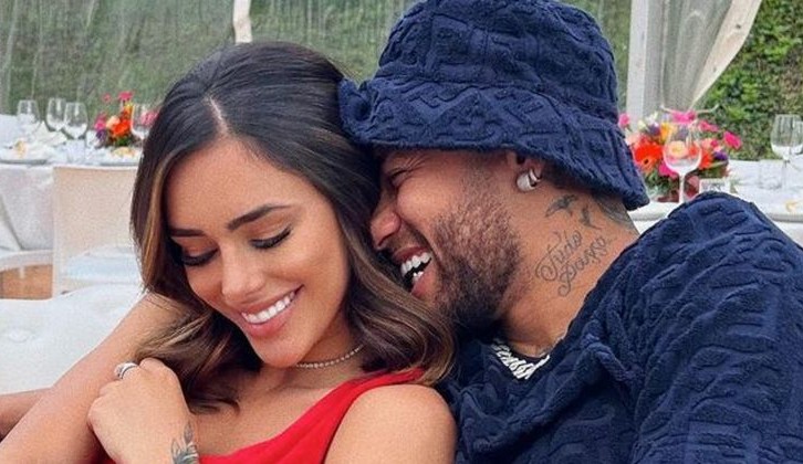 Saiba como Bruna Biancardi conquistou Neymar, familiares e amigos do jogador