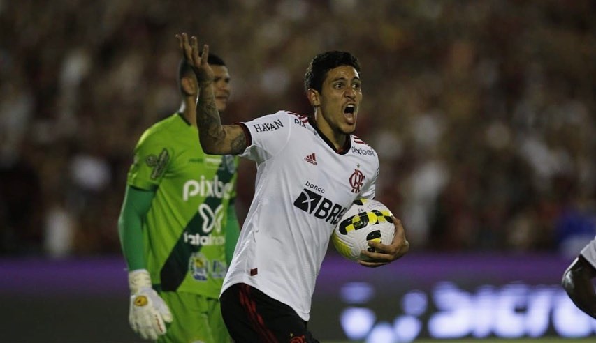Mesmo sofrendo um golaço de bicicleta, Flamengo vira partida contra o Altos na Copa do Brasil