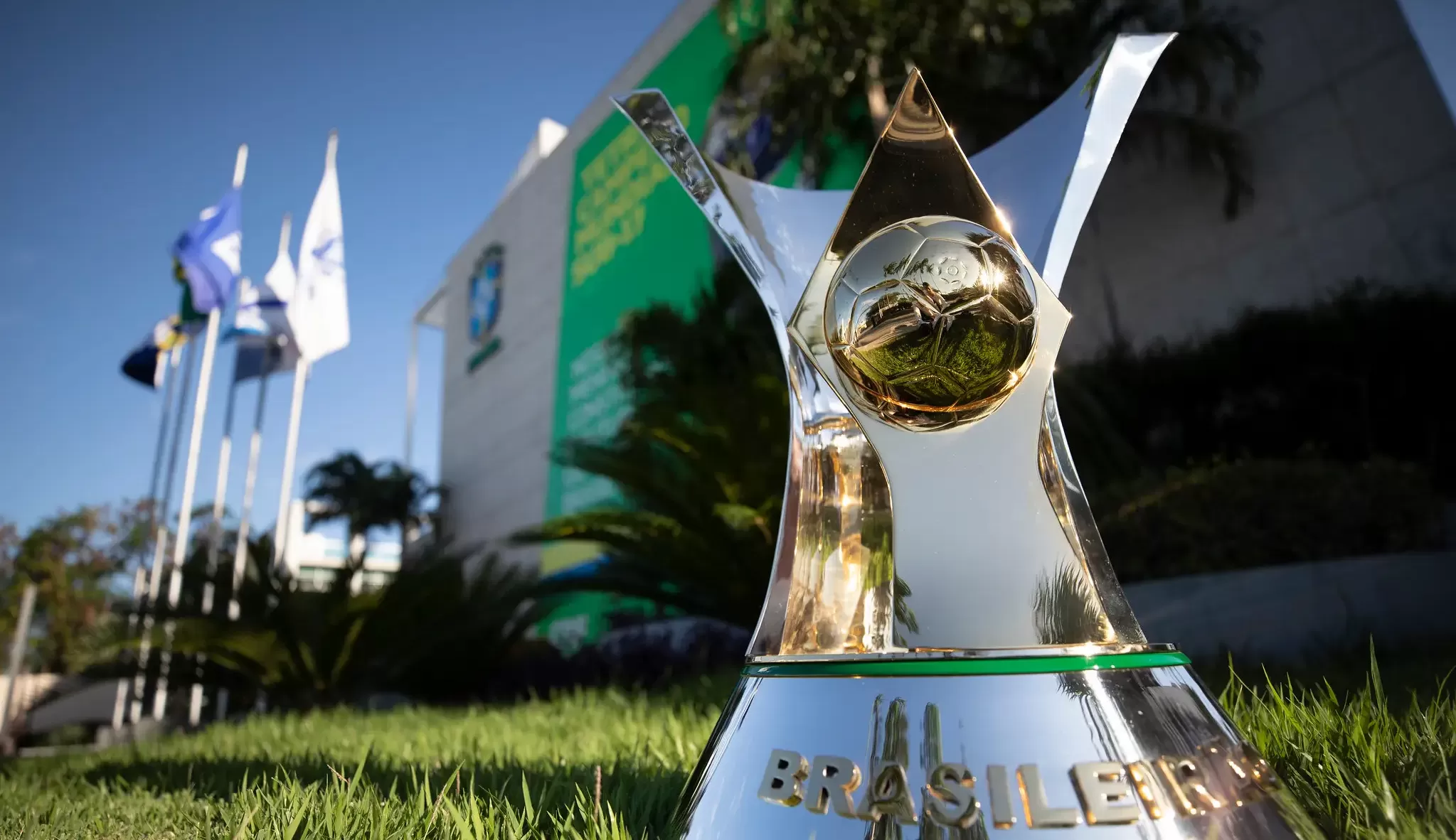 Clubes da Série A assinam criação de nova liga no futebol nacional