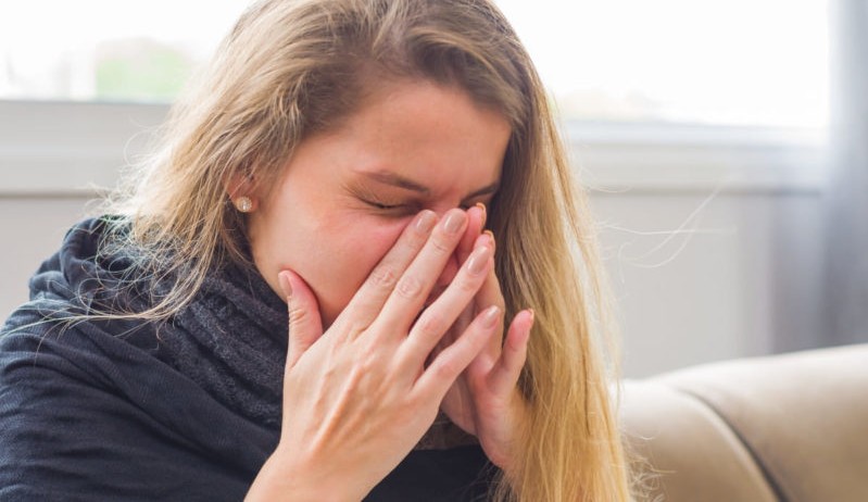 Conheça os sintomas, causas e tratamentos eficazes para a rinite