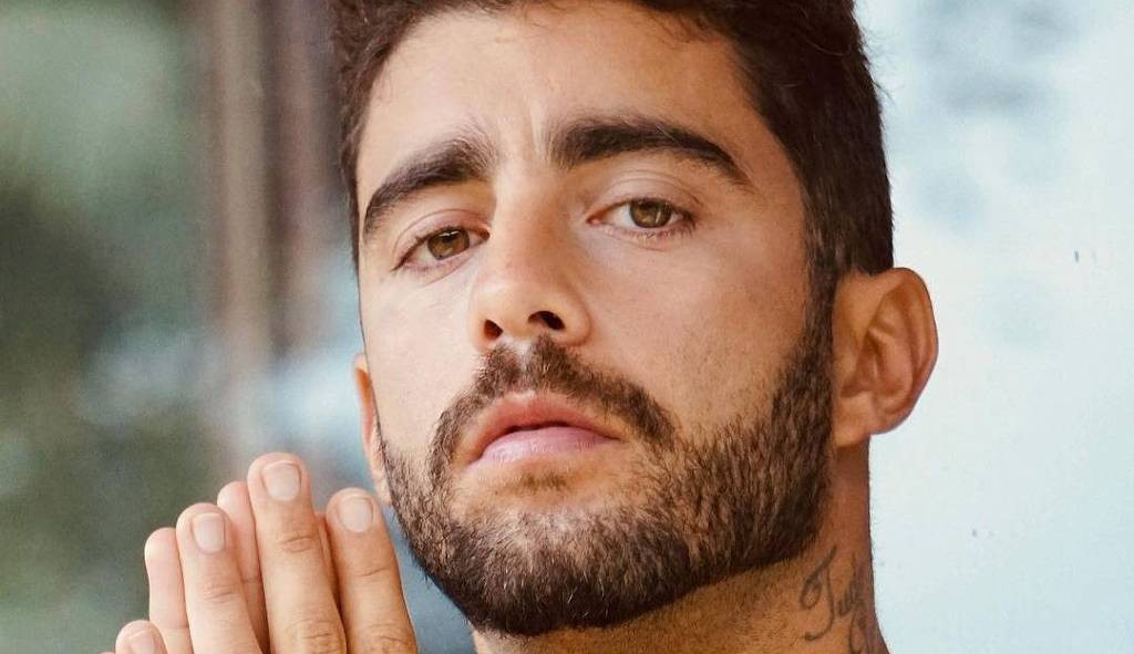 De volta ao mar: Pedro Scooby registra o tão aguardado retorno ao surfe