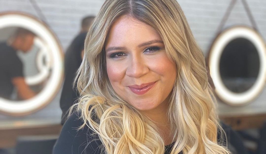 Marília Mendonça posta vídeo cantando “Coleção de Ex” e recebe comentário de Murilo Huff