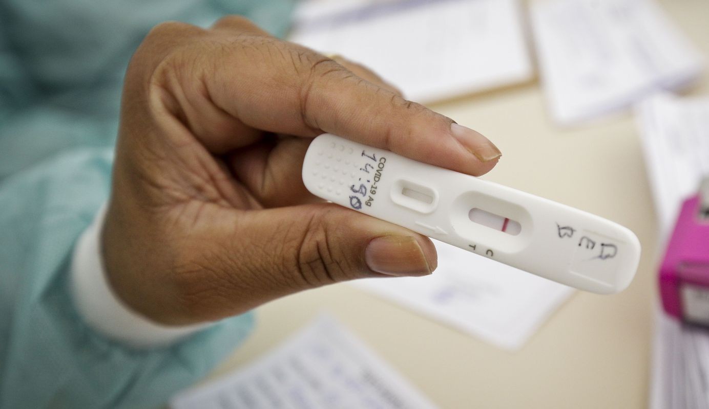 Autotestes de Covid: Apenas 12% deram positivo no Brasil em Março e Abril