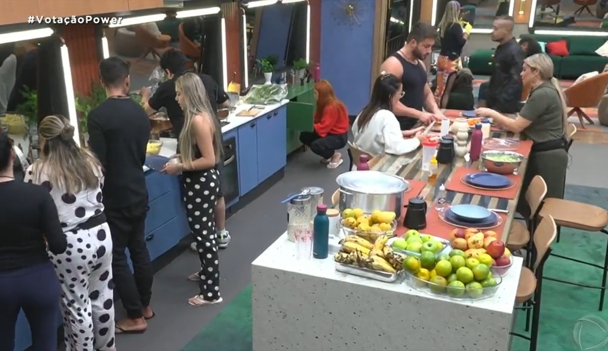 Divisão de cozinha causa discórdia no Power Couple Brasil