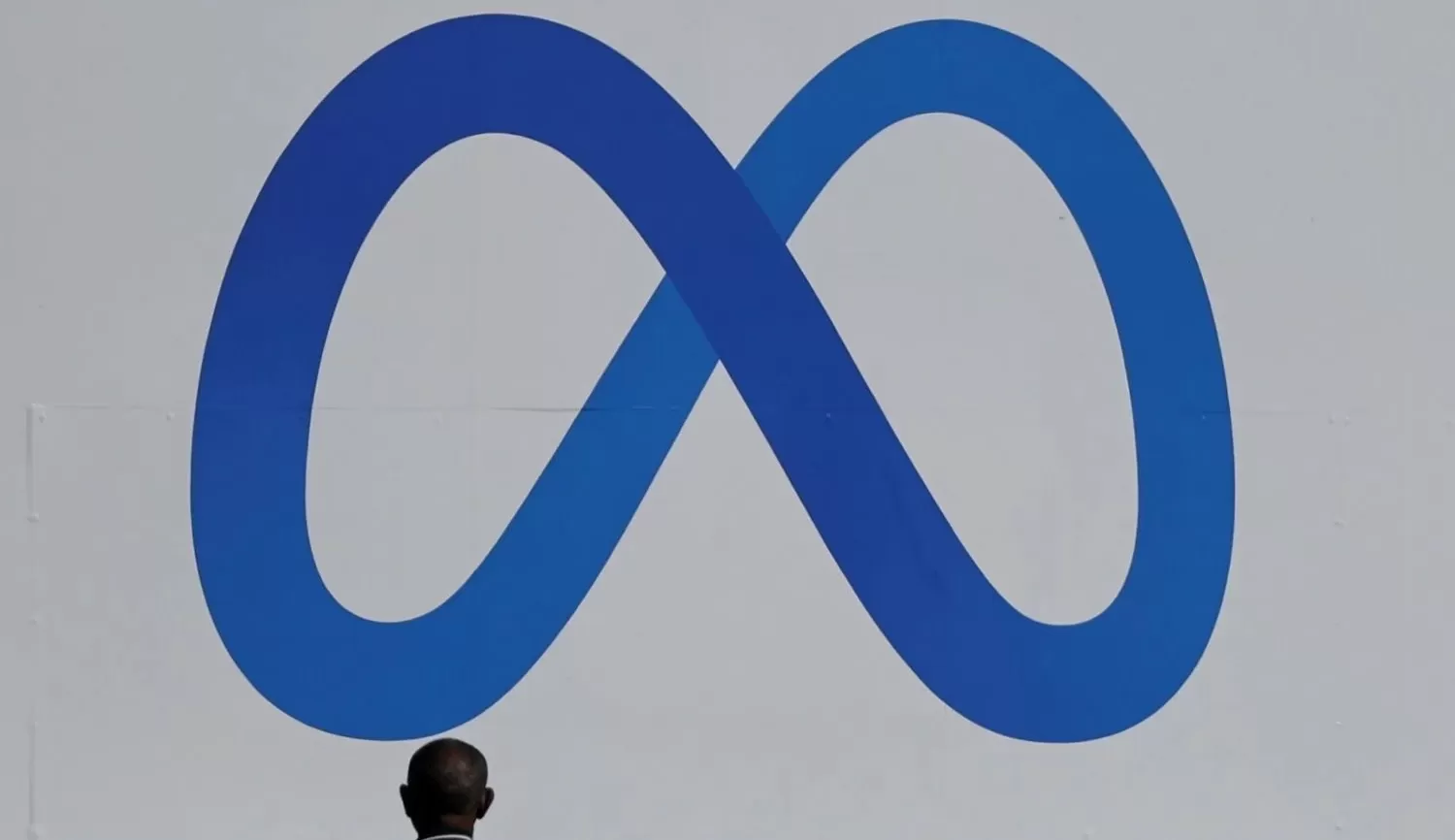 Meta apresenta prévia de sua loja física