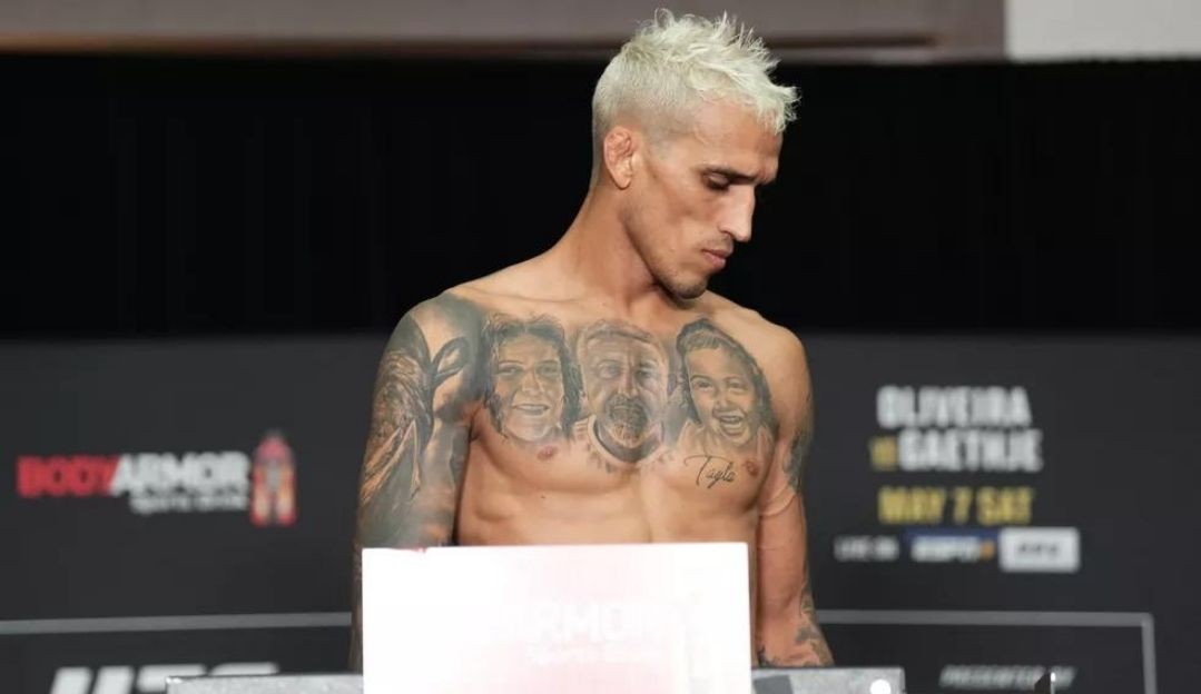UFC 274: Charles do Bronx não bate peso e perde o cinturão peso-leve