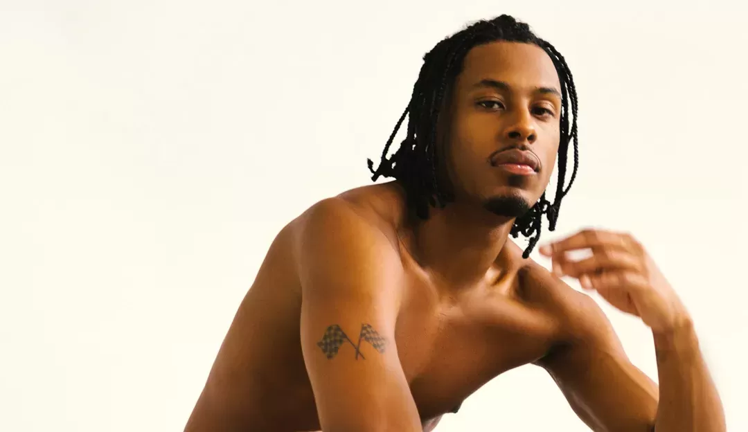 Paulo André investe em carreira de modelo e comenta sobre a fase como atleta