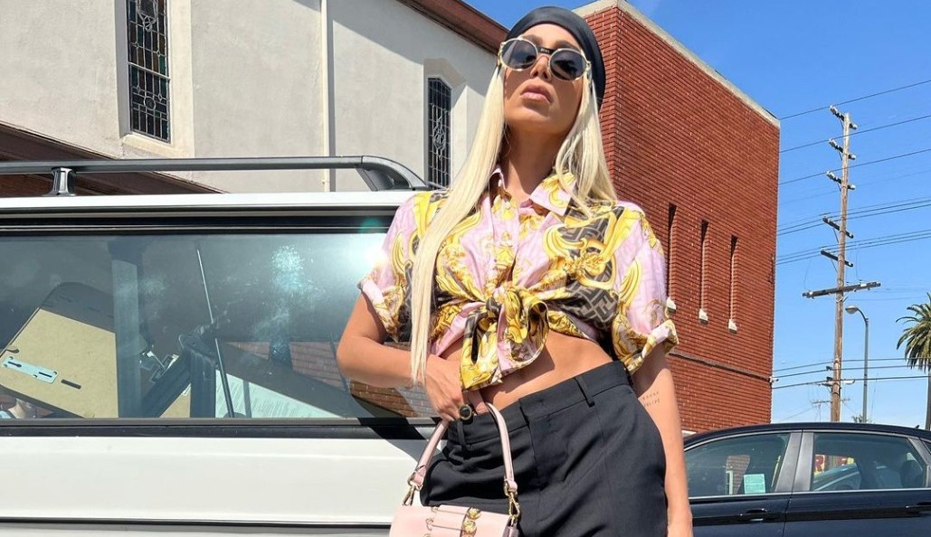 Confira as mudanças de visual da cantora Anitta ao longo de sua carreira