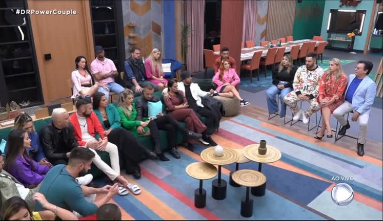 Primeira DR do Power Couple 6 tem confusão e alfinetada de Adriane Galisteu