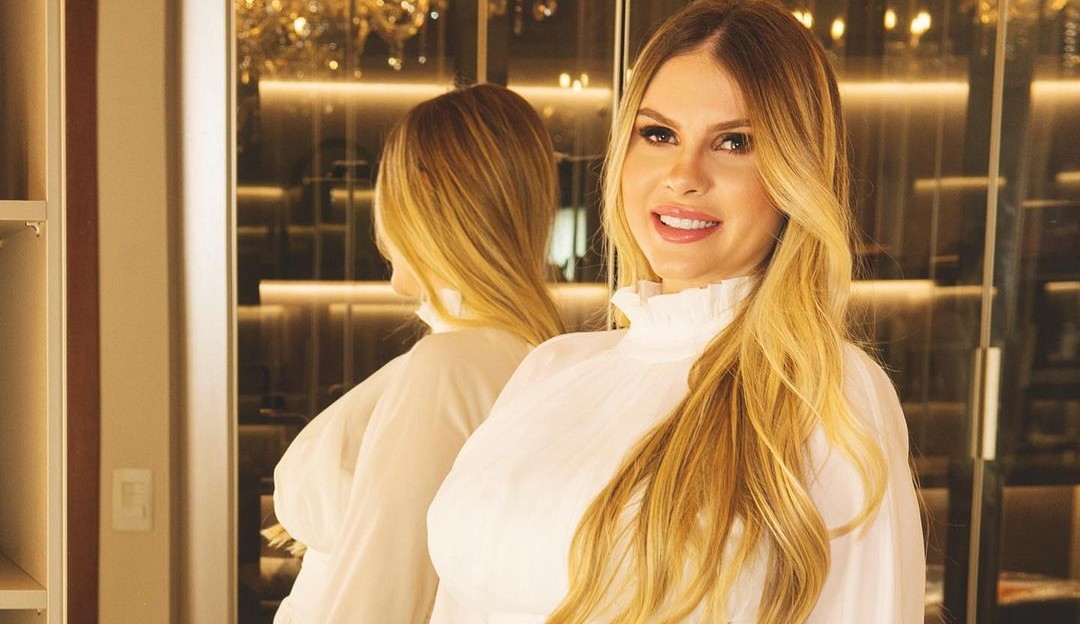 Bárbara Evans entra em calça 36 após 37 dias de parto: “Estou me achando”