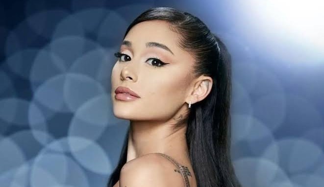 Rolling Stones divulga lista com as melhores canções da cantora Ariana Grande