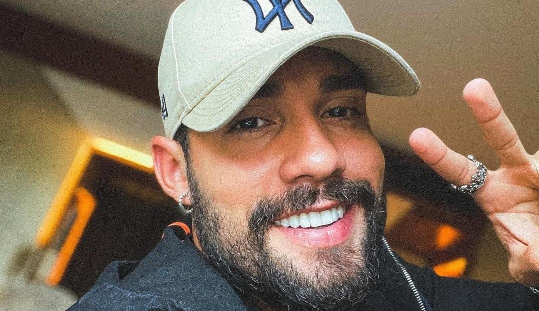 Bil Araújo é um dos nomes cotados para participar do “De Férias com o Ex: Celebs”