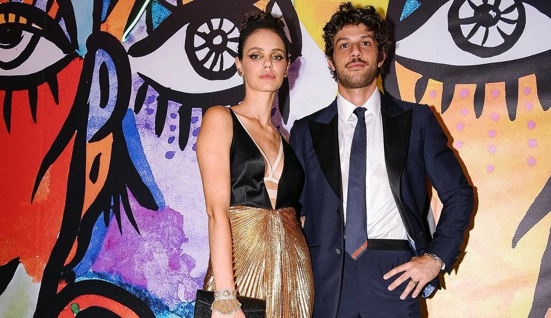 Laura Neiva comemora parceria entre Chay Suede e Jade Picon