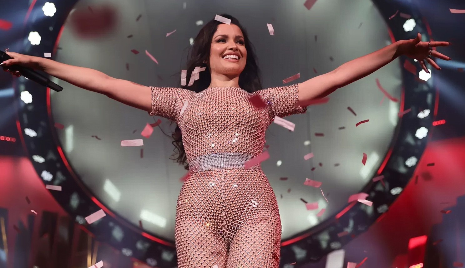 Ex-BBBs marcam presença no último show da turnê de Juliette