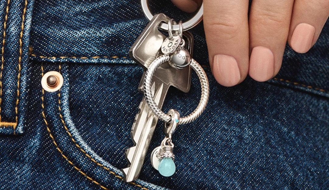 Pandora lança Charm em apoio a UNICEF