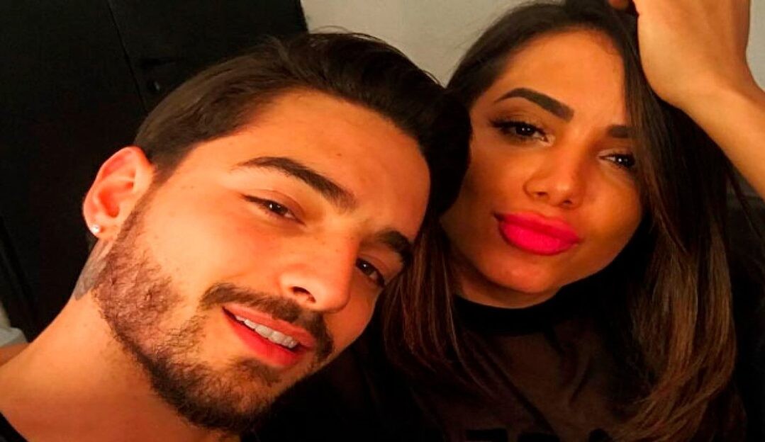 Anitta diz que aprendeu espanhol com namorados: “Maluma foi o primeiro”
