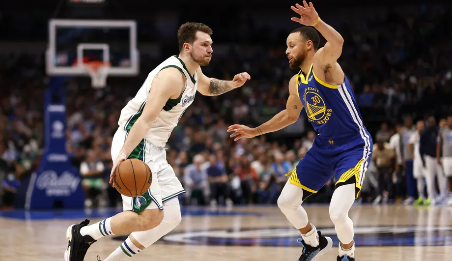 Golden State Warriors e Dallas Mavericks se enfrentam na abertura da final da Conferência Oeste