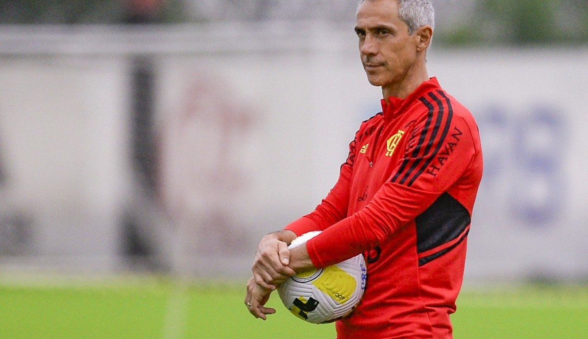 Paulo Sousa causa ruptura no Flamengo ao comentar relação com Diego Alves