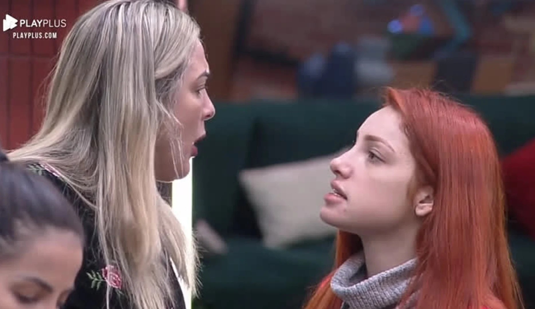 Power Couple 6: Andreia Andrade acusa Brenda de empurrão