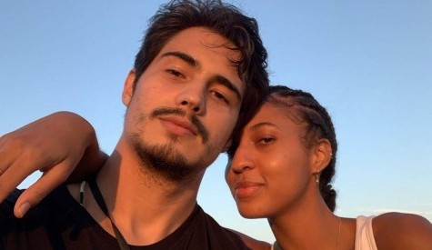 Danilo Mesquita se declara para namorada em rede social