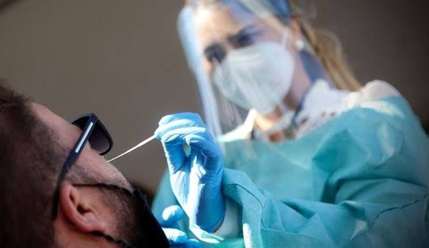 Covid-19 volta a preocupar autoridades brasileiras