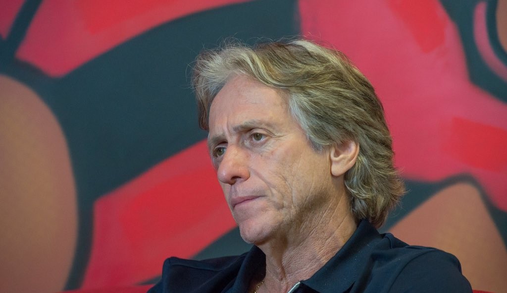 Jorge Jesus decide esperar até junho para dar resposta ao Fenerbahçe