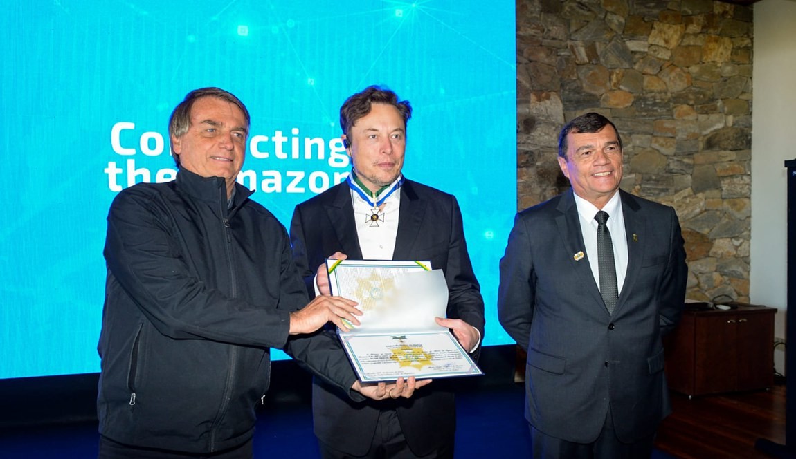 Elon Musk visita Bolsonaro para tratar sobre o futuro da Amazônia