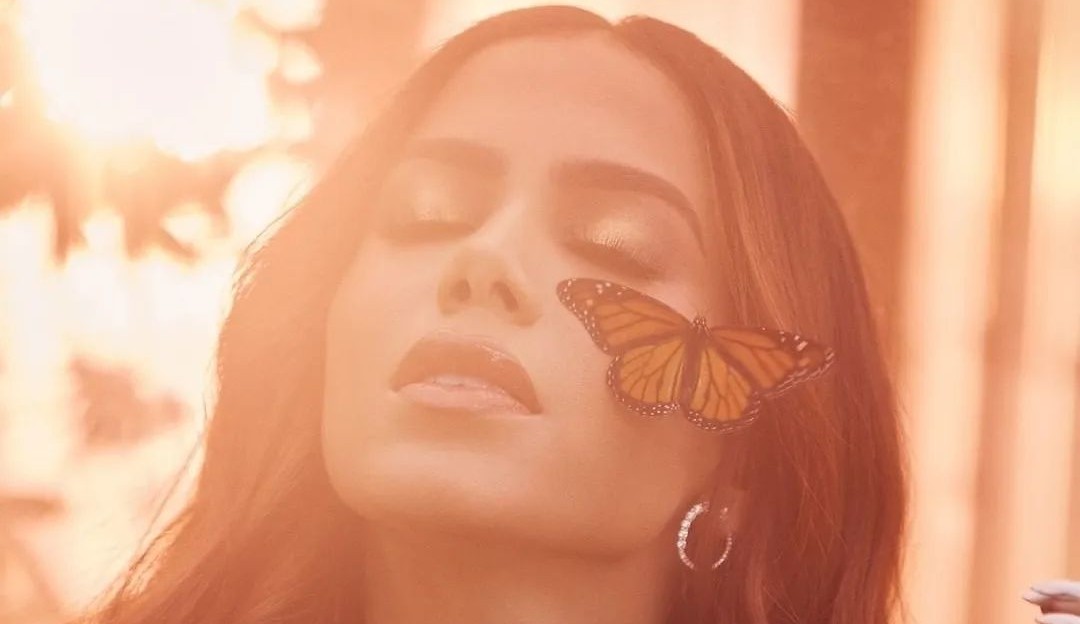 Durante entrevista, Anitta assume namoro: “Vou casar e ter filhos”