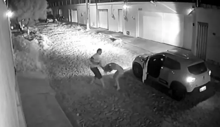 Aplicativo de corrida baniu um motorista após briga com passageira