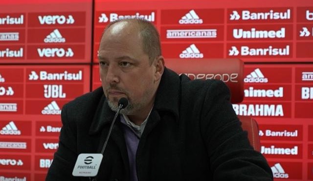 Presidente do Inter comenta sobre protesto dos jogadores