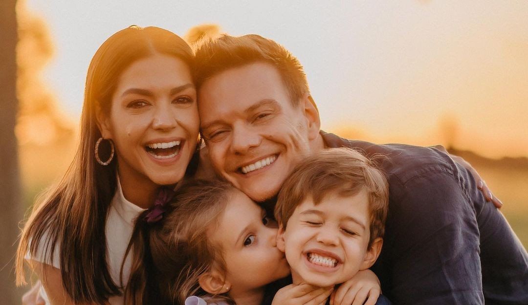 Thais Fersoza posta declaração para Michel Teló, que está isolado por conta de covid-19