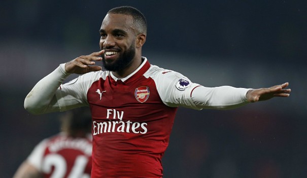 Lacazette oficializa sua saída do Arsenal e rumores de Gabriel Jesus no time aumentam