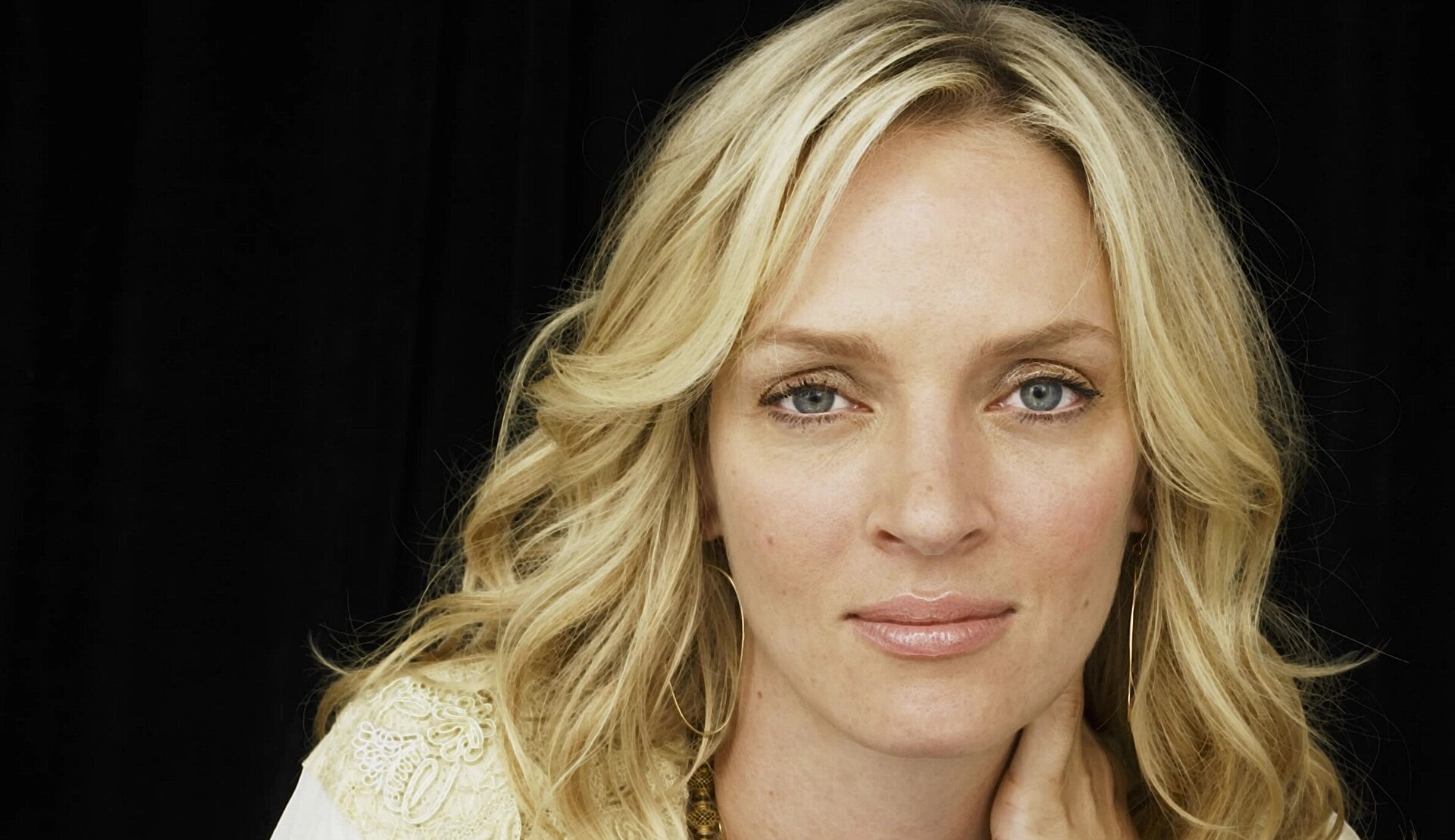 Uma Thurman entra para o elenco de “Vermelho, Branco e Sangue Azul”