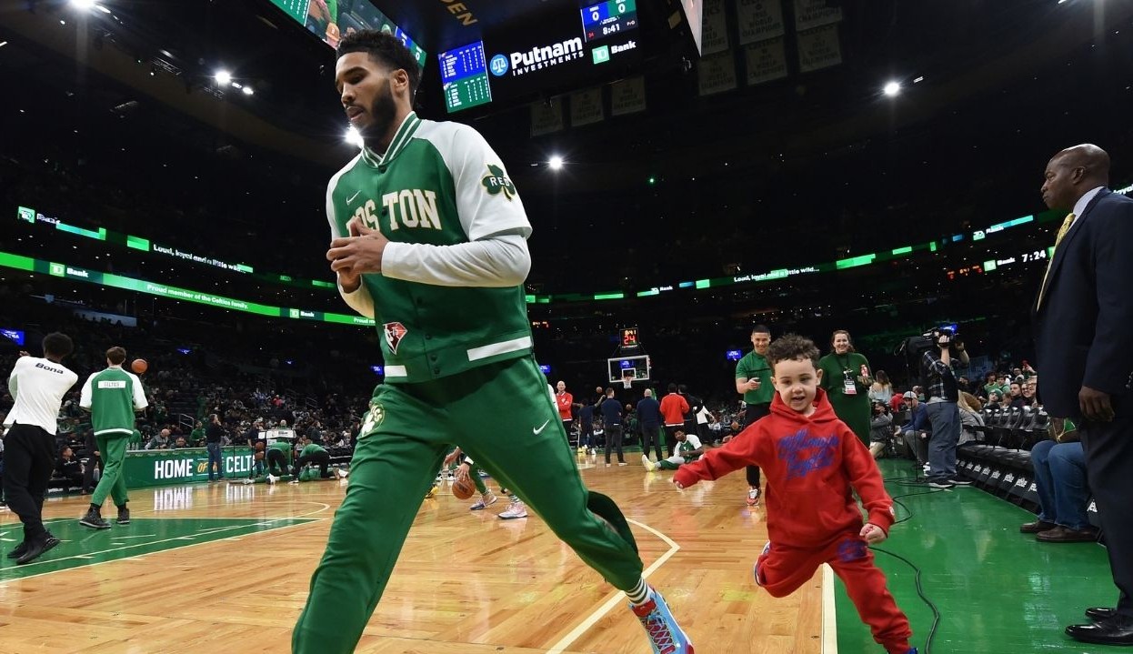 Conheça o filho de Jayson Tatum, novo amuleto do Boston Celtics