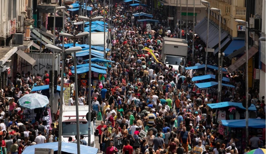 Número de autônomos bate recorde, porém renda diminui