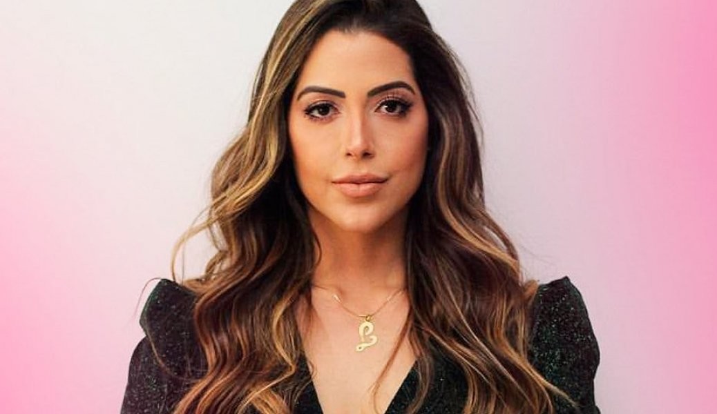 Laís Caldas perde a paciência e responde crítica de seguidor