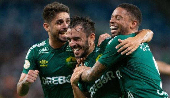 Corinthians joga mal e perde para o Cuiabá fora de casa